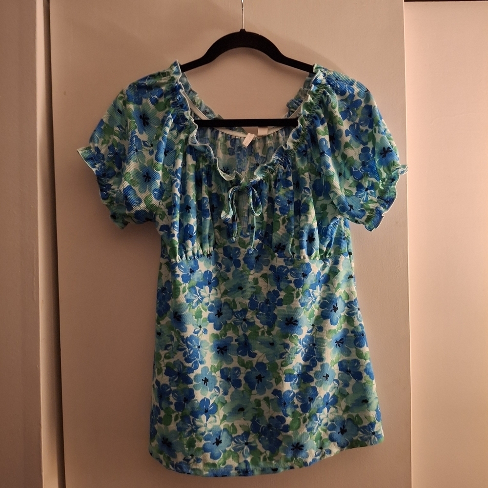 Cato Women's Blue and Green Floral Ruffled Sleeve Tie Front Blouse